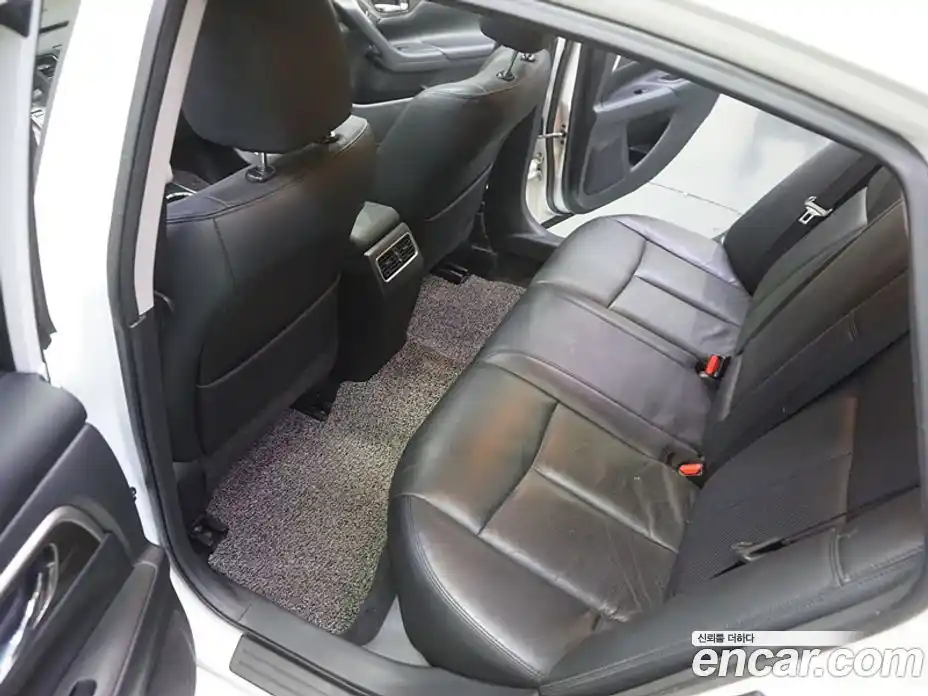 Nissan Altima 2016 2.5 Автомат в Москве № 306255, фото 11