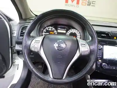 Nissan Altima 2016 2.5 Автомат в Москве № 306255, миниатюра 12
