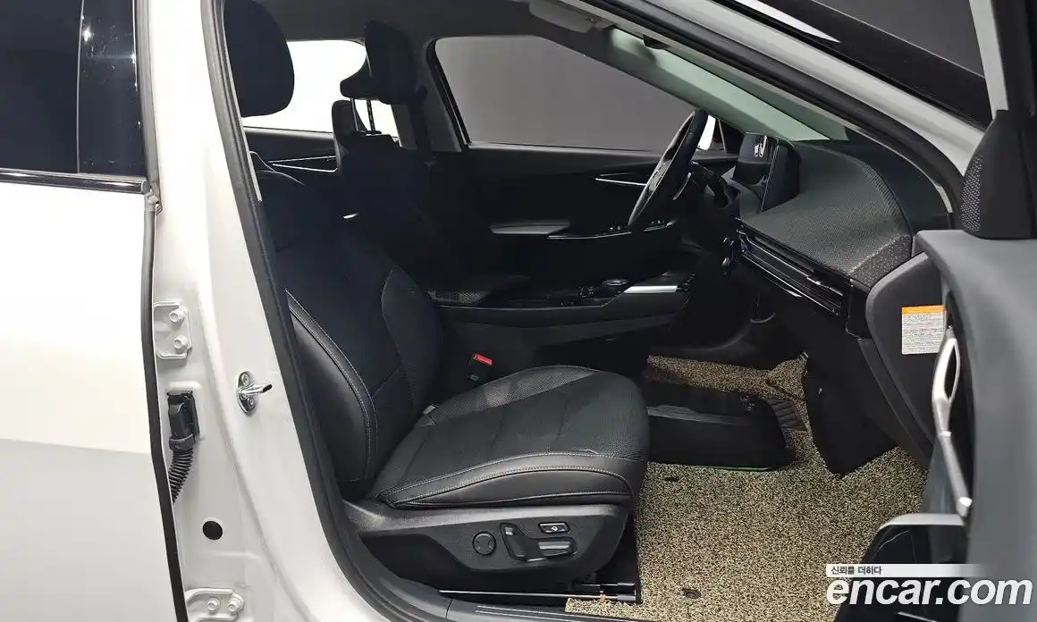 Kia EV6 2024 0.1 Автомат в Москве № 307045, фото 1