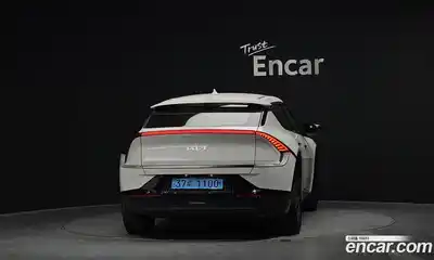 Kia EV6 2024 0.1 Автомат в Москве № 307045, миниатюра 12