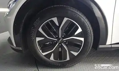 Kia EV6 2024 0.1 Автомат в Москве № 307045, миниатюра 10