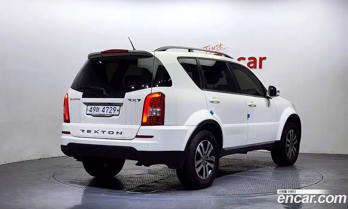 SsangYong Rexton 2014 2.0 Автомат в Москве № 310632, фото 17