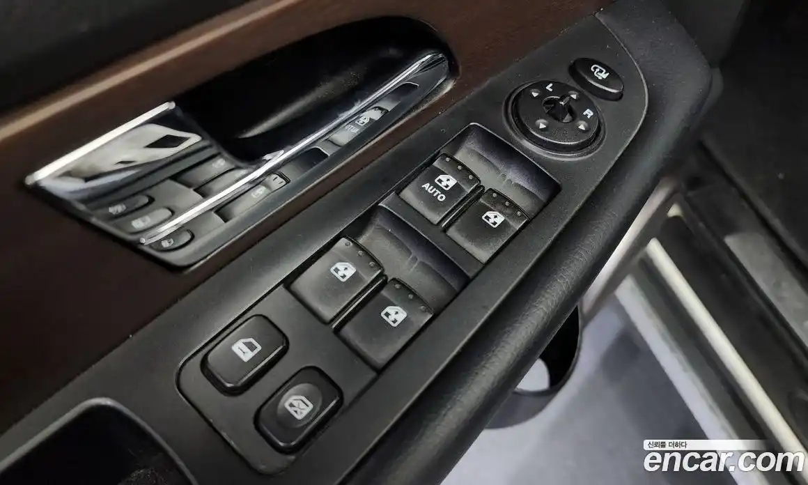 SsangYong Rexton 2014 2.0 Автомат в Москве № 310632, фото 5