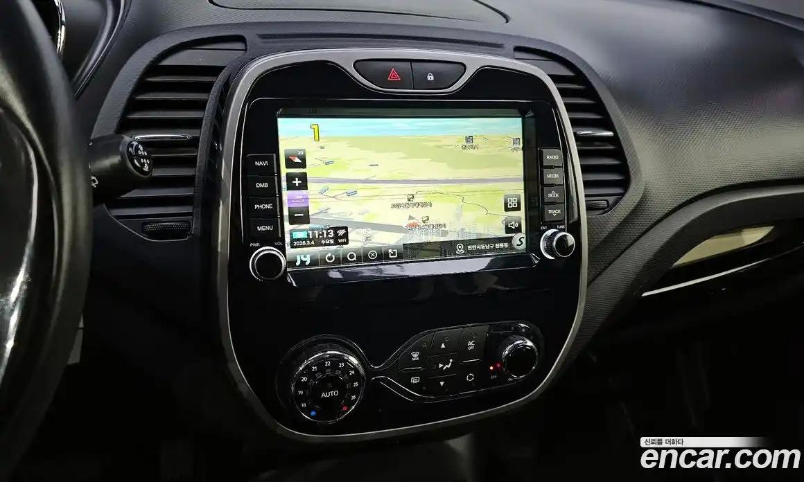 Renault QM3 2015 1.5 Автомат в Москве № 328672, фото 11