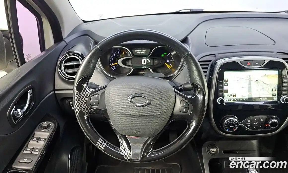 Renault QM3 2015 1.5 Автомат в Москве № 328672, фото 12