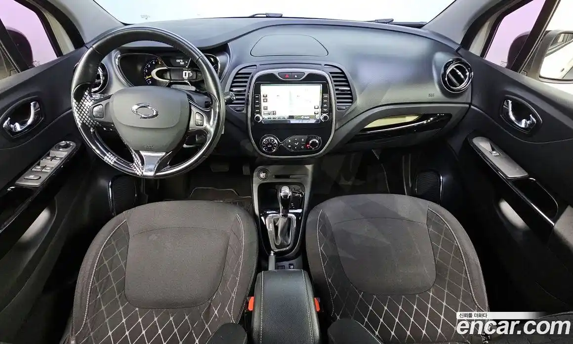 Renault QM3 2015 1.5 Автомат в Москве № 328672, фото 13
