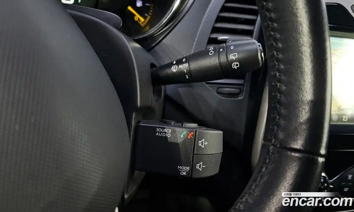 Renault QM3 2015 1.5 Автомат в Москве № 328672, фото 9