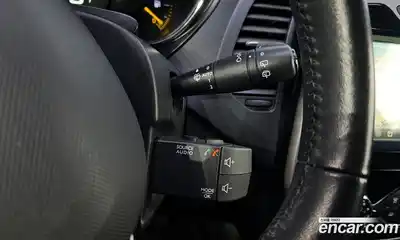 Renault QM3 2015 1.5 Автомат в Москве № 328672, миниатюра 9