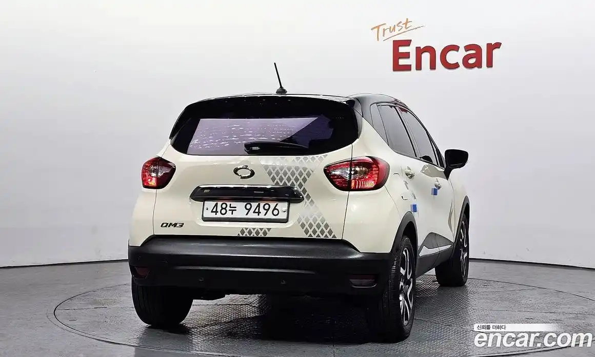 Renault QM3 2015 1.5 Автомат в Москве № 328672, фото 10