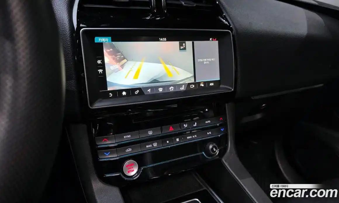 Jaguar F-Pace 2017 2.0 Автомат в Москве № 335819, фото 18