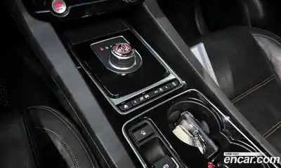 Jaguar F-Pace 2017 2.0 Автомат в Москве № 335819, миниатюра 7