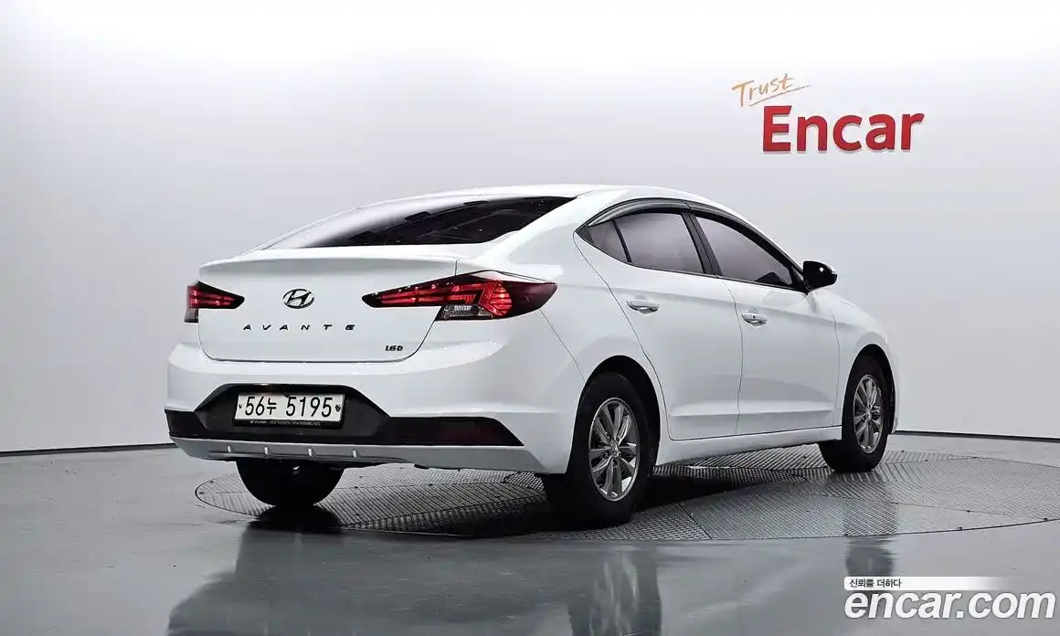 Hyundai Avante 2019 1.6 Автомат в Москве № 336015, фото 15