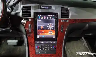 Cadillac Escalade, 2008