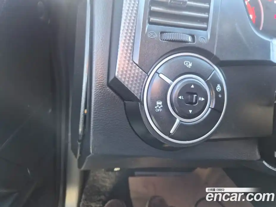 SsangYong Korando 2016 2.0 Автомат в Москве № 33852, фото 8