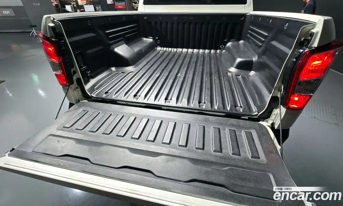 SsangYong Rexton 2019 2.2 Автомат в Москве № 34398, фото 20