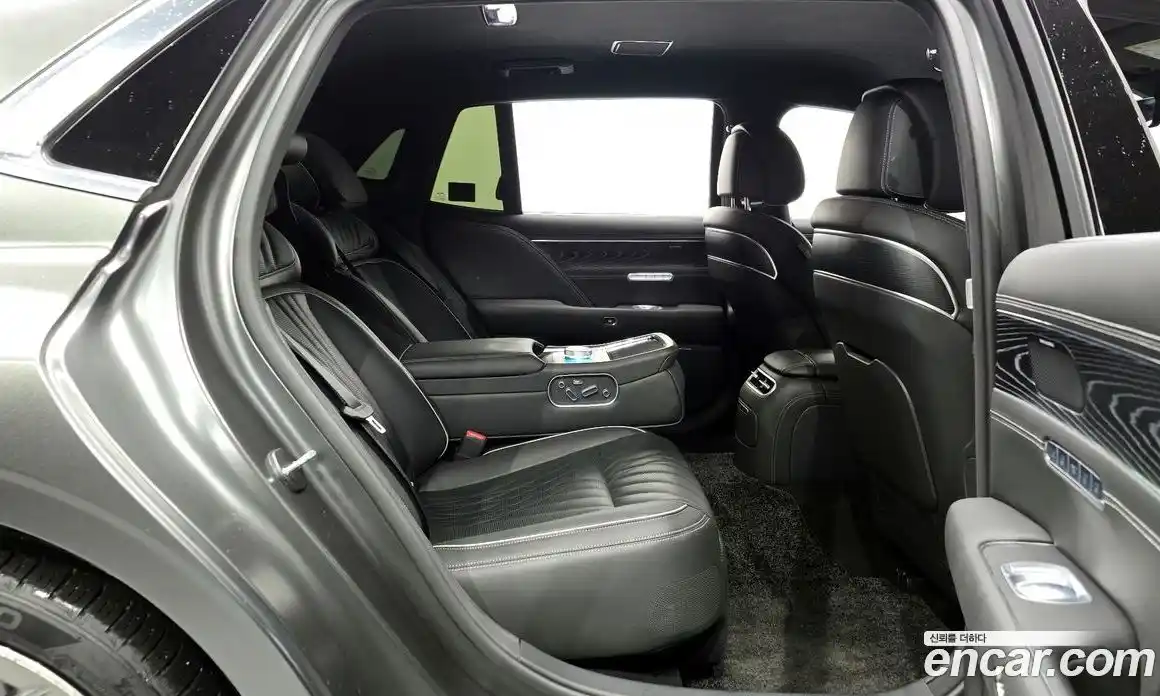 Genesis G90 2023 3.5 Автомат в Москве № 365498, фото 12