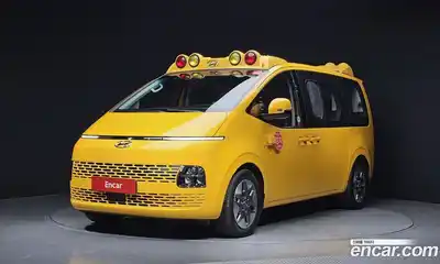 Hyundai Staria, 2023