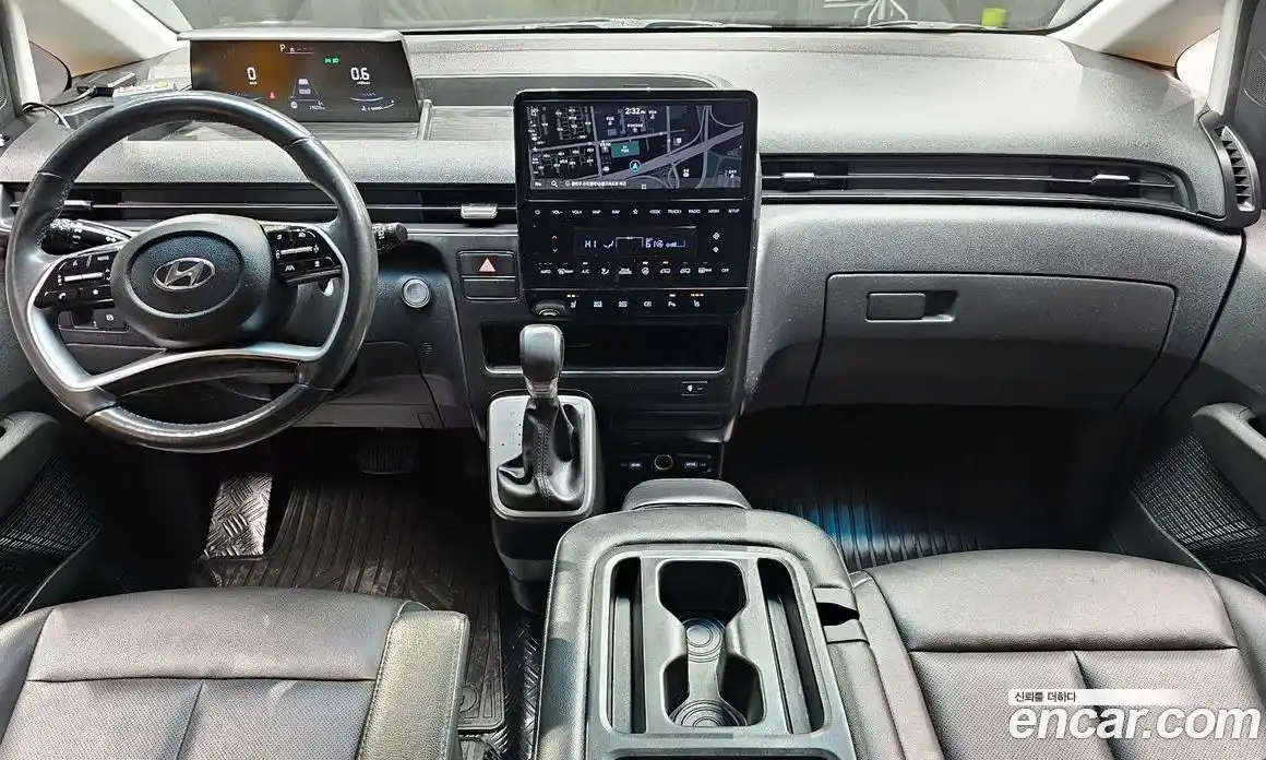 Hyundai Staria 2023 3.5 Автомат в Москве № 381576, фото 7