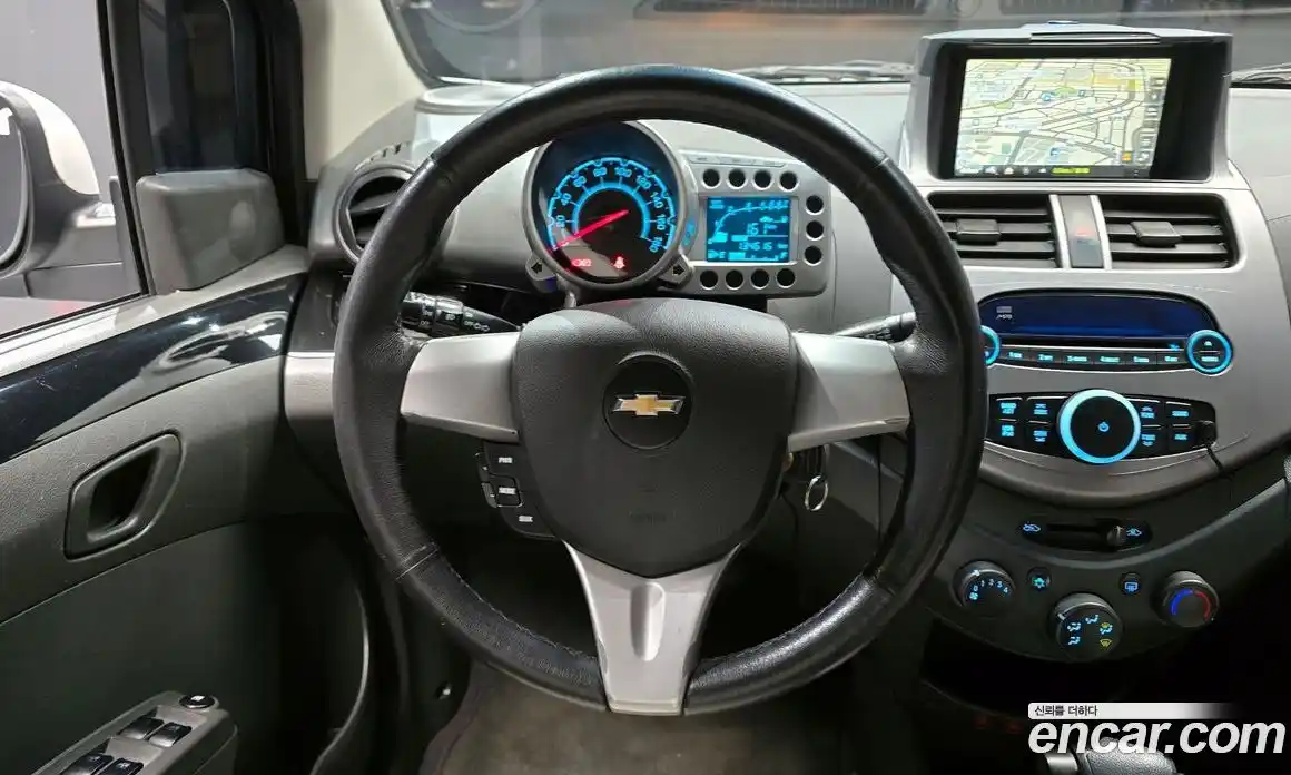 Chevrolet Spark 2012 1.0 Автомат в Москве № 38440, фото 14