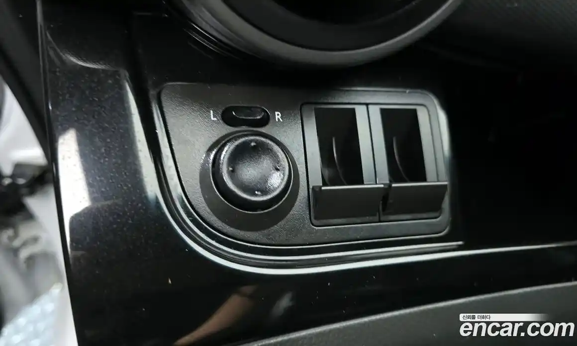 Chevrolet Spark 2012 1.0 Автомат в Москве № 38440, фото 17