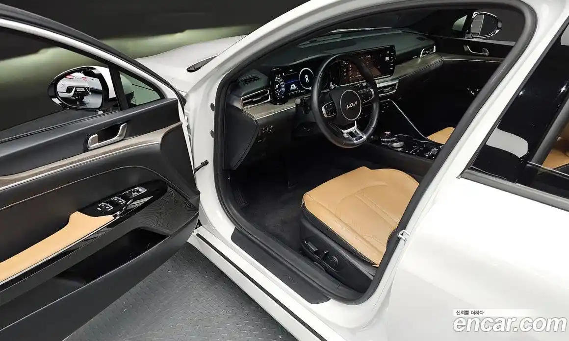 Kia K5 2022 2.0 Автомат в Москве № 385256, фото 11