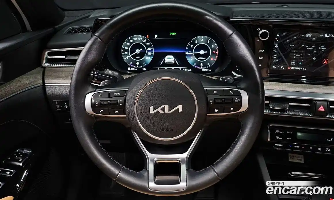 Kia K5 2022 2.0 Автомат в Москве № 385256, фото 13