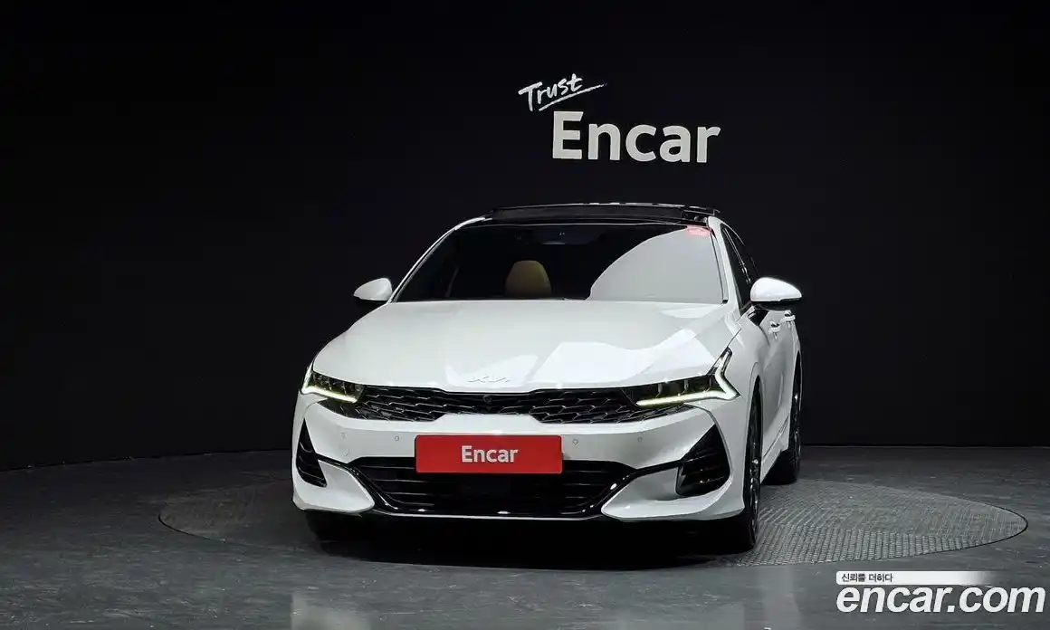 Kia K5 2022 2.0 Автомат в Москве № 385256, фото 3