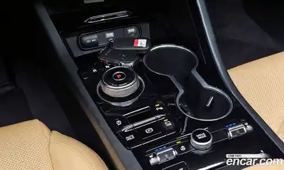 Kia K5 2022 2.0 Автомат в Москве № 385256, миниатюра 9