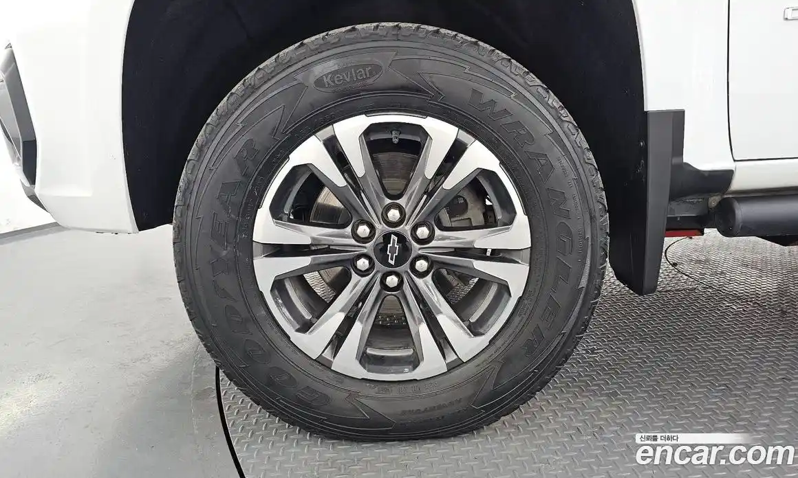 Chevrolet Colorado 2022 3.6 Автомат в Москве № 39805, фото 16