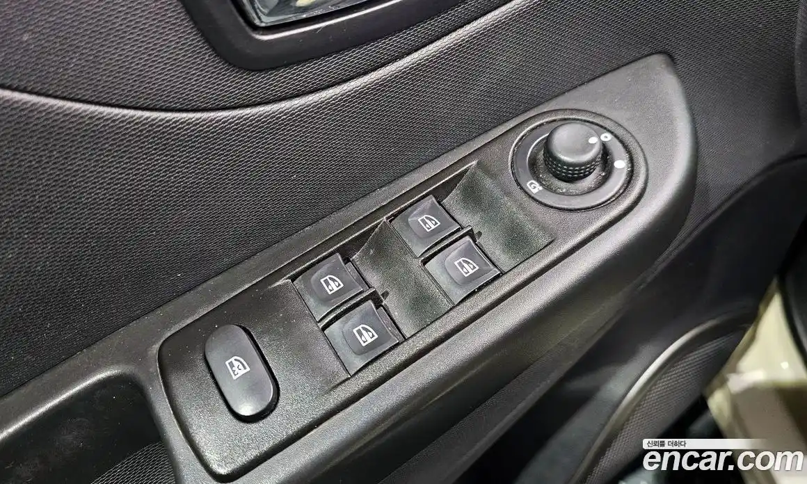 Renault QM3 2015 1.5 Автомат в Москве № 399716, фото 17