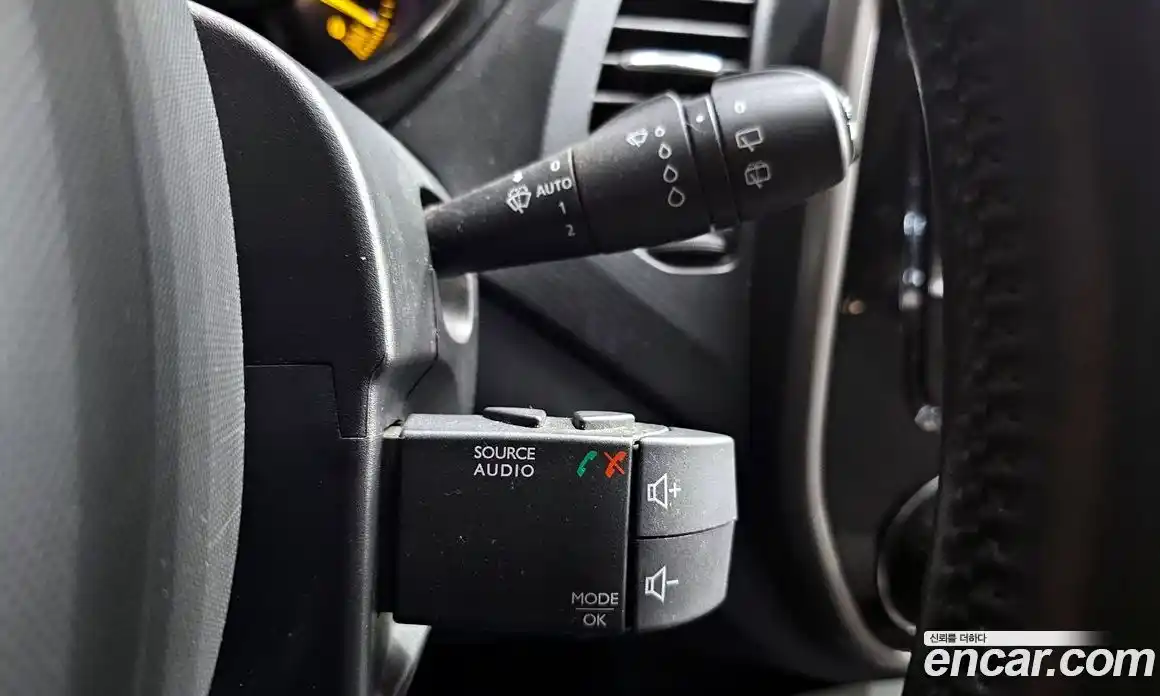 Renault QM3 2015 1.5 Автомат в Москве № 399716, фото 20