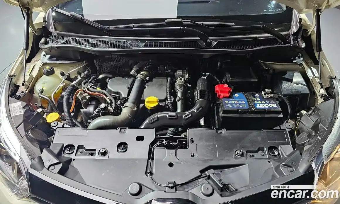 Renault QM3 2015 1.5 Автомат в Москве № 399716, фото 6