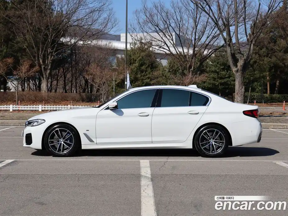 BMW 5-Series 2023 2.0 Автомат в Москве № 403235, фото 3