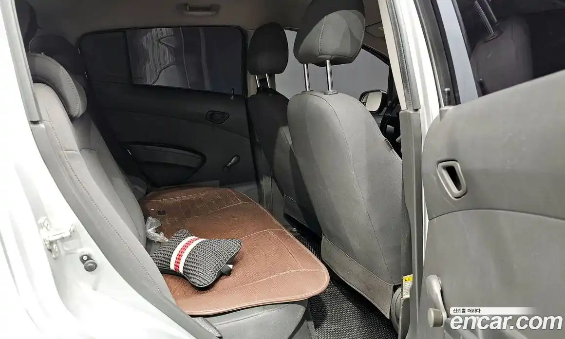 Chevrolet Spark 2012 1.0 Механическая в Москве № 40403, фото 11