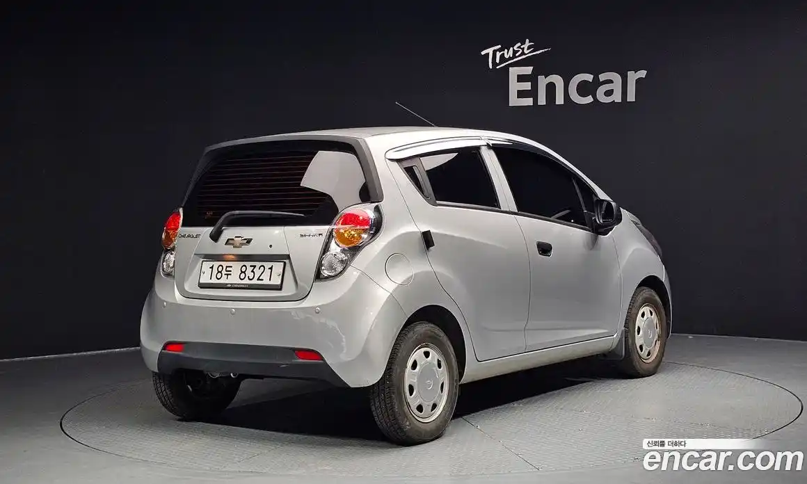 Chevrolet Spark 2012 1.0 Механическая в Москве № 40403, фото 2