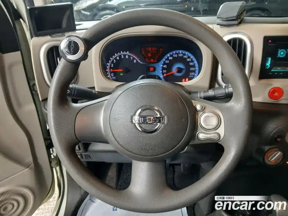 Nissan Cube 2011 1.8 Автомат в Москве № 406106, фото 8