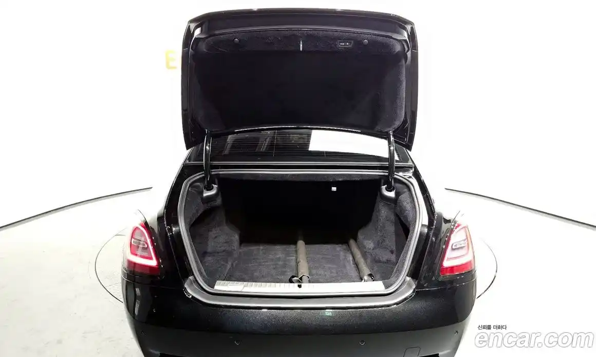 Rolls-Royce Ghost 2023 6.7 Автомат в Москве № 407080, фото 20