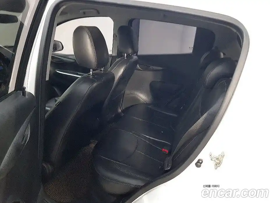 Chevrolet Spark 2016 1.0 Автомат в Москве № 419932, фото 9