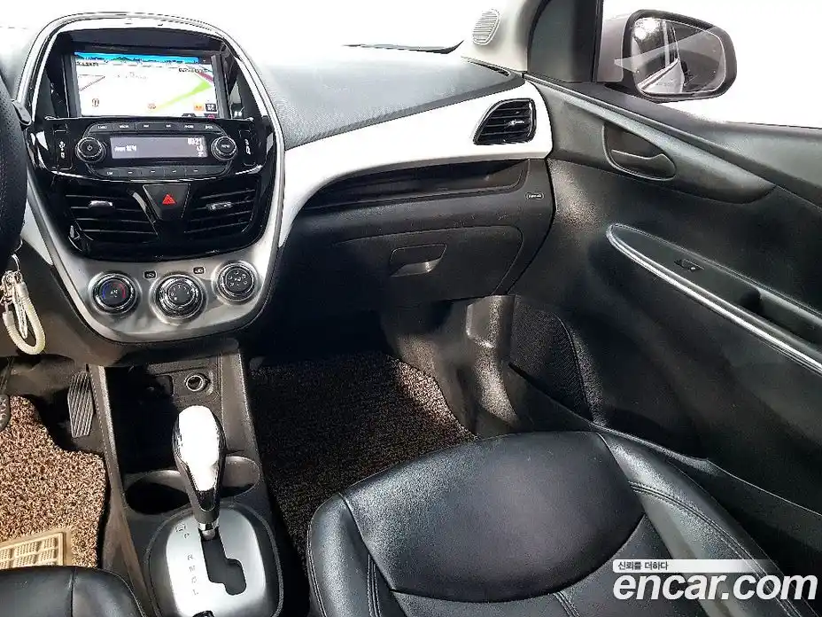 Chevrolet Spark 2016 1.0 Автомат в Москве № 419932, фото 10