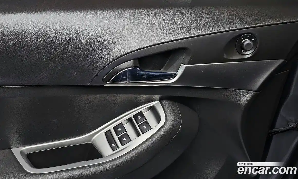 Chevrolet Orlando 2015 2.0 Автомат в Москве № 42414, фото 17