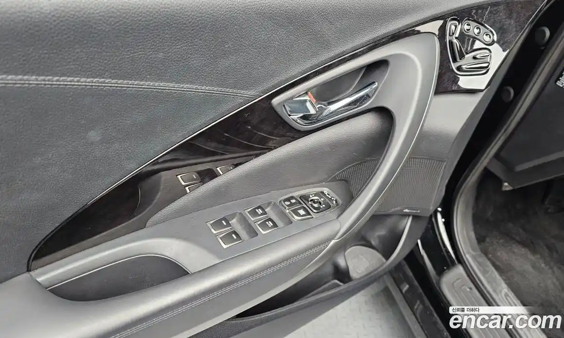 Hyundai Grandeur 2013 3.0 Автомат в Москве № 43571, фото 13