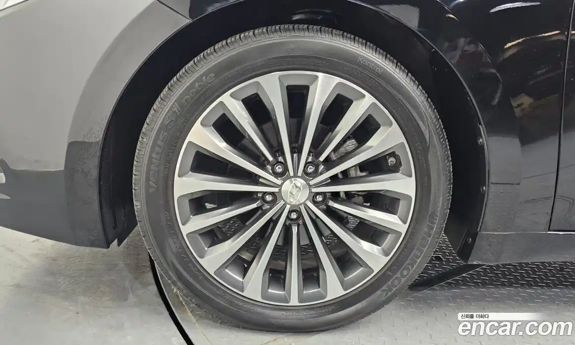 Hyundai Grandeur 2013 3.0 Автомат в Москве № 43571, фото 16