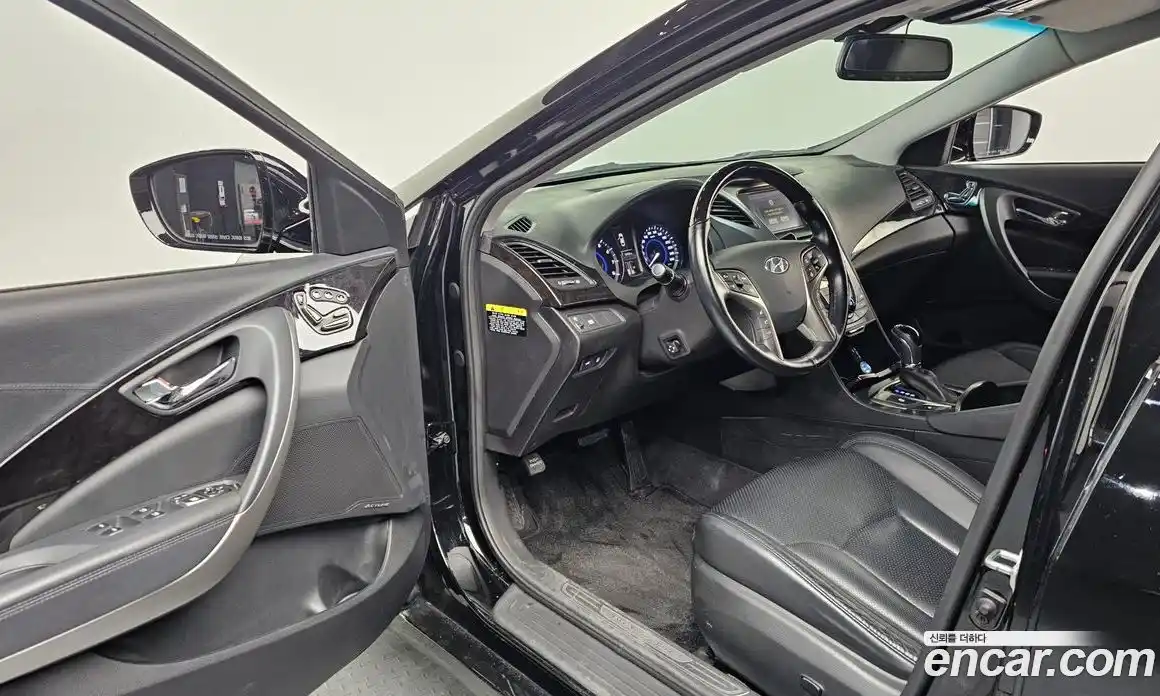 Hyundai Grandeur 2013 3.0 Автомат в Москве № 43571, фото 20