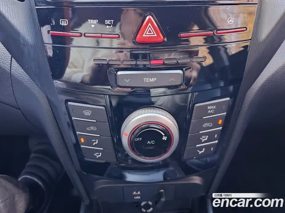 SsangYong TIBOLI 2016 1.6 Автомат в Москве № 454271, фото 13