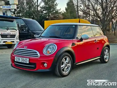 Mini Cooper, 2011