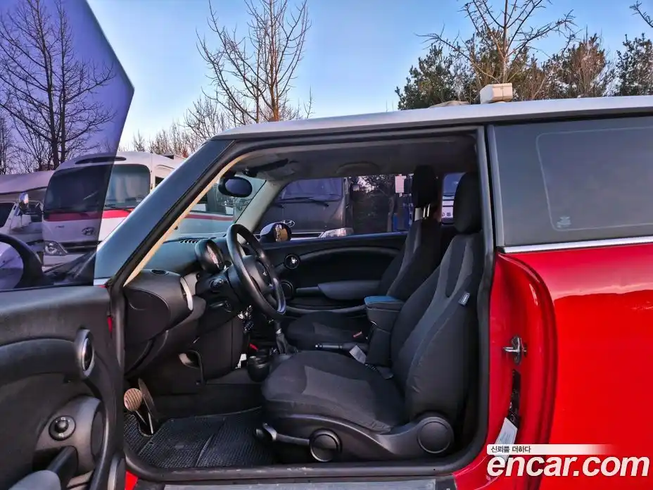 Mini Cooper 2011 1.6 Автомат в Москве № 459311, фото 15