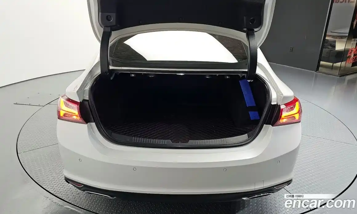 Chevrolet Malibu 2017 2.0 Автомат в Москве № 462748, фото 20