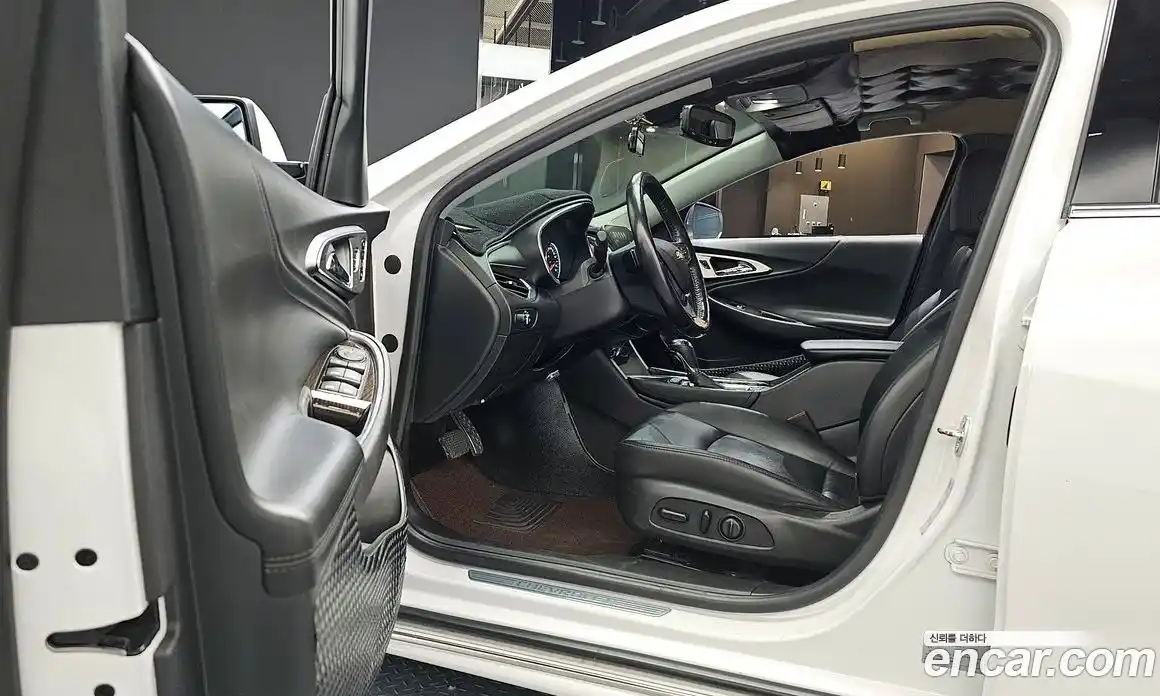 Chevrolet Malibu 2017 2.0 Автомат в Москве № 462748, фото 10