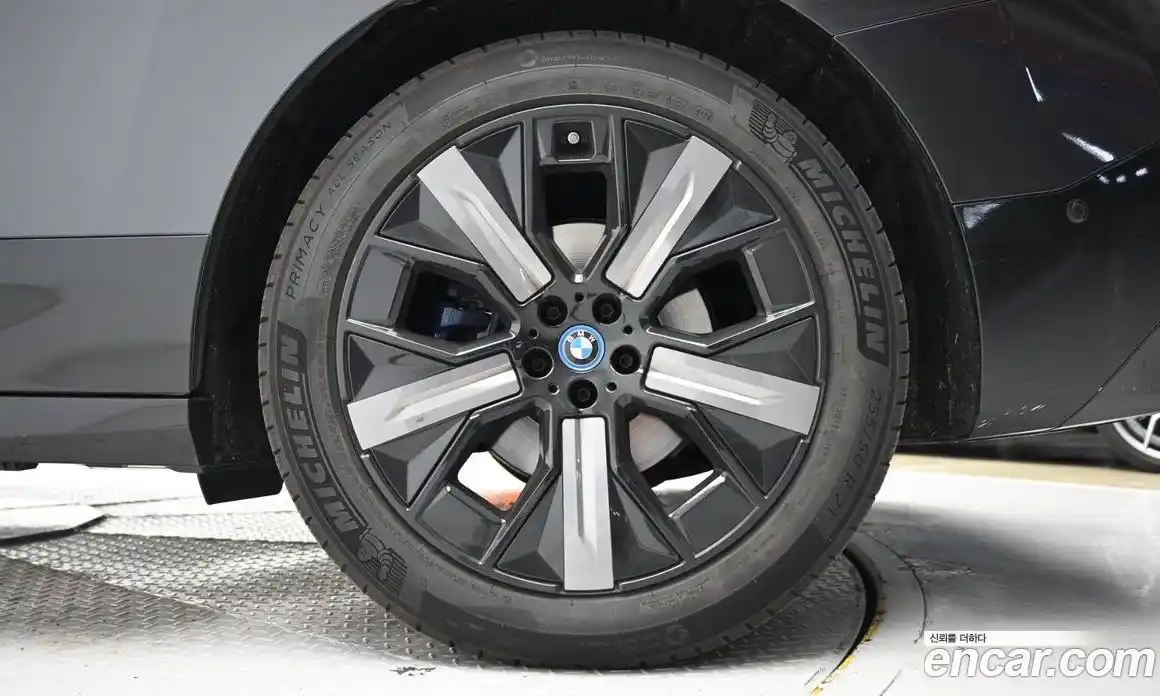 BMW iX 2025 0.3 Автомат в Москве № 463985, фото 5