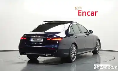 Mercedes-Benz E-Class 2021 2.0 Автомат в Москве № 467578, миниатюра 2